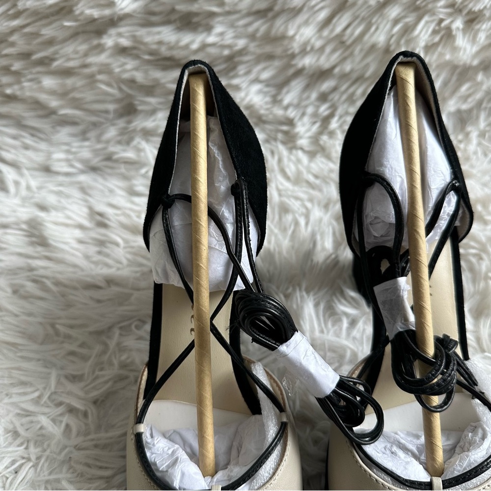 Bettye Muller Madison Tie Up Dress Pump New In Box Size 8.5 - Picture 3 of 9